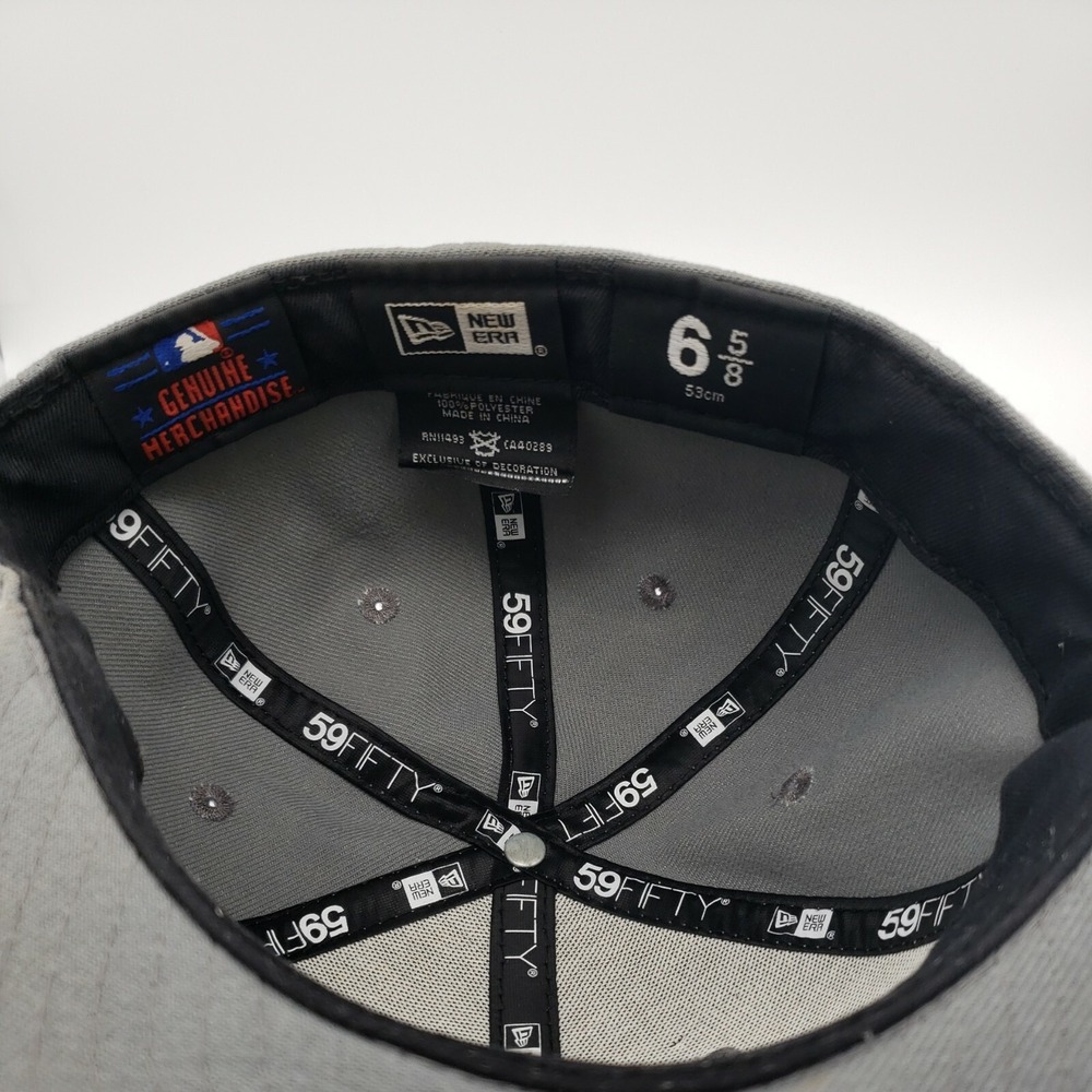 Chicago Cubs New Era gray Silver Stitched Logo 59fifty Size 6 5/8 Great Conditio - Picture 8 of 11